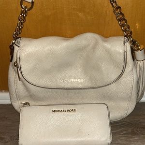 White Michael Kors purse w/wallet